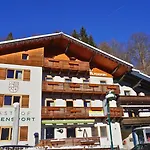 Alpensport Bed & Breakfast 3*