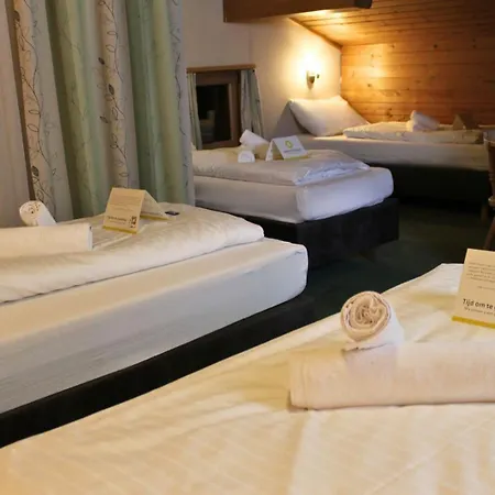 Alpensport Bed & Breakfast 3*
